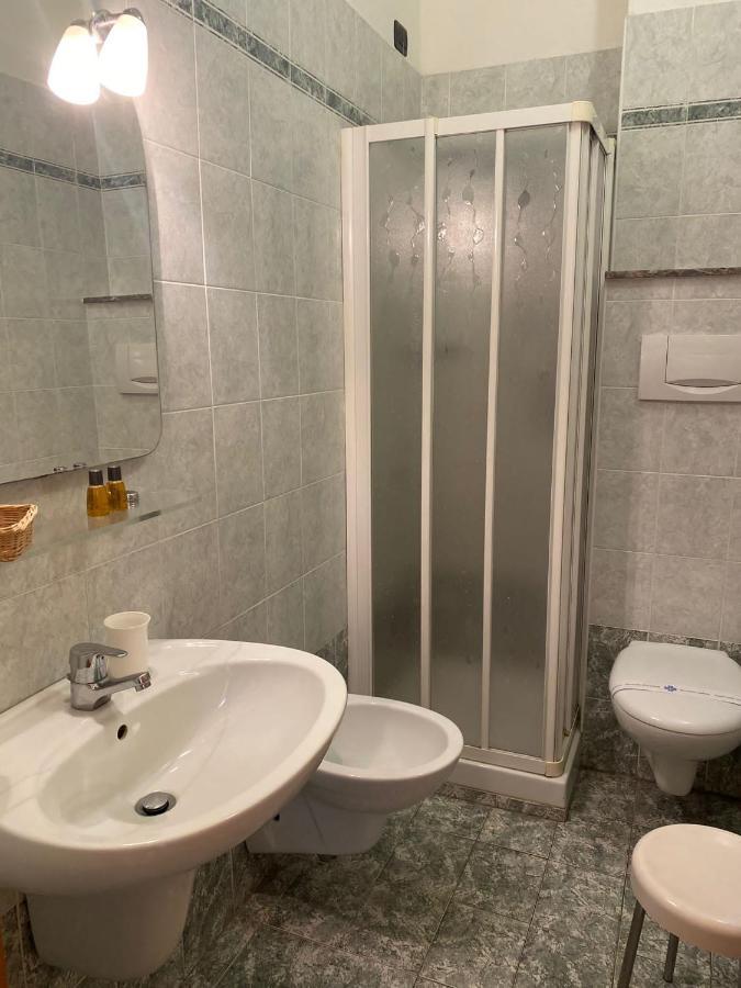 Hotel Pine Beach 罗索利纳马雷 外观 照片