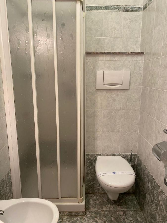 Hotel Pine Beach 罗索利纳马雷 外观 照片